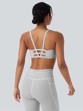 HALARA Low Support U Neck Cut Out Stripe Yoga Pilates Sports Bra Strappy Back